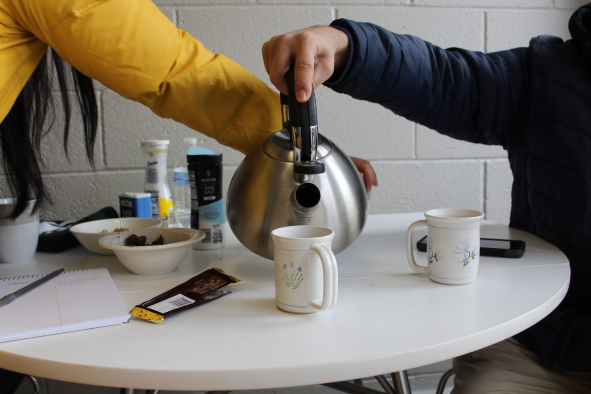 Pouring a cup of tea 